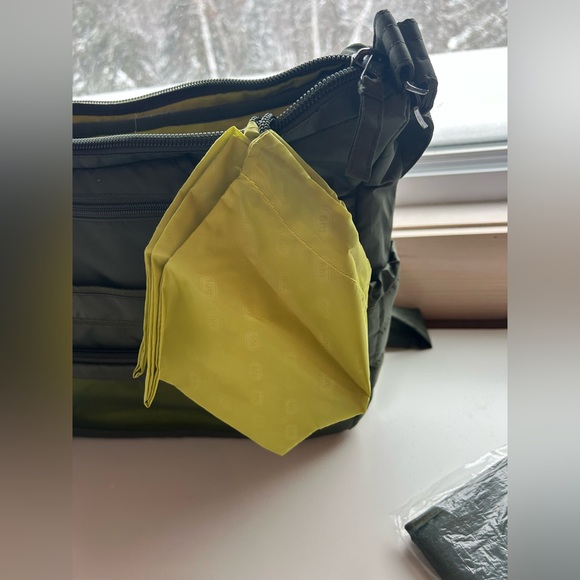 Lug Diaper Bag - Picture 7 of 11